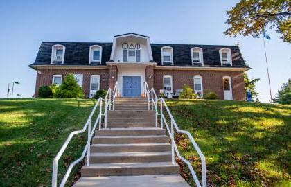 Phi Delta Theta Fraternity House 